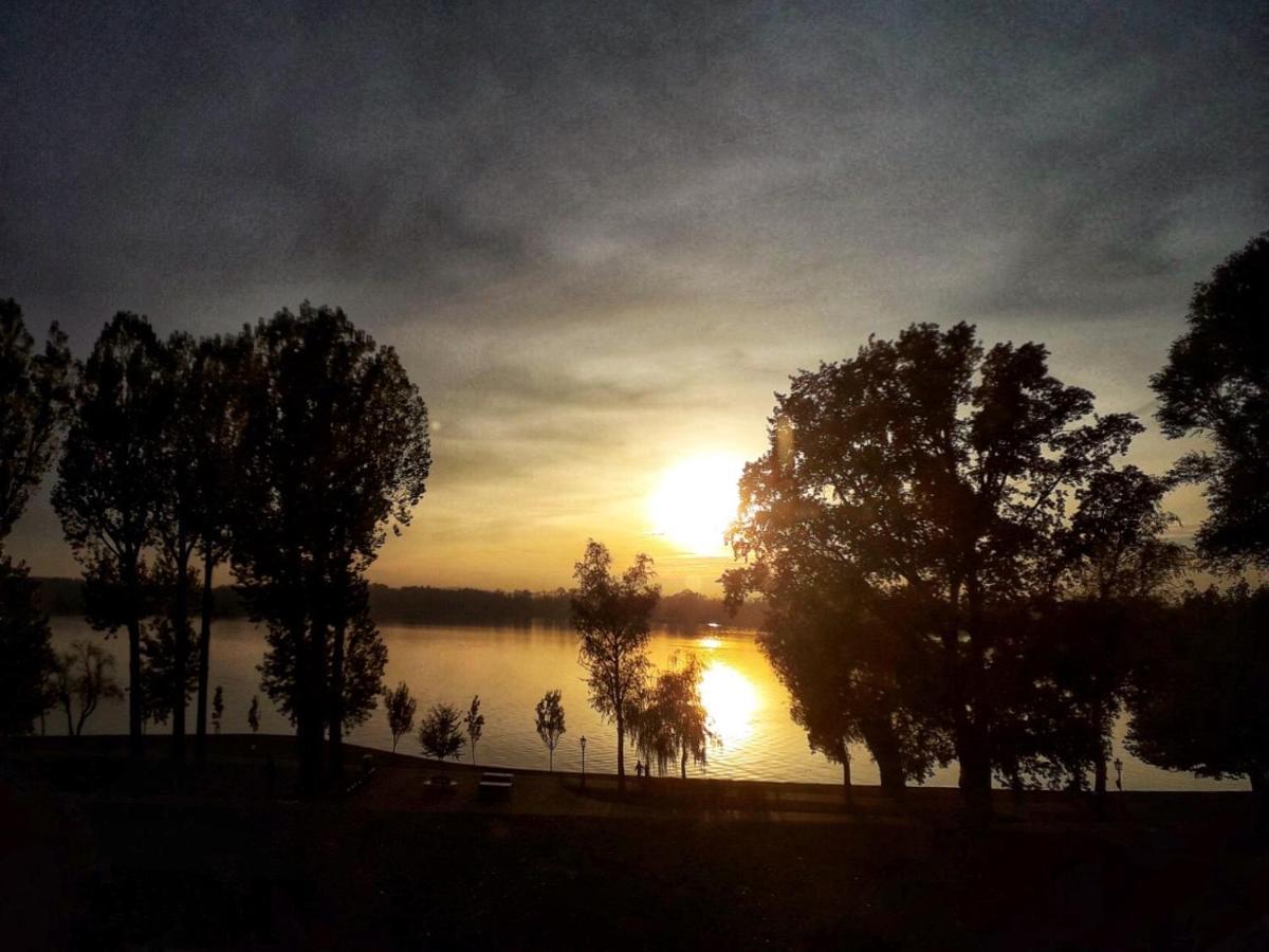 Appartamento Apartament Sloneczny Ełk Esterno foto